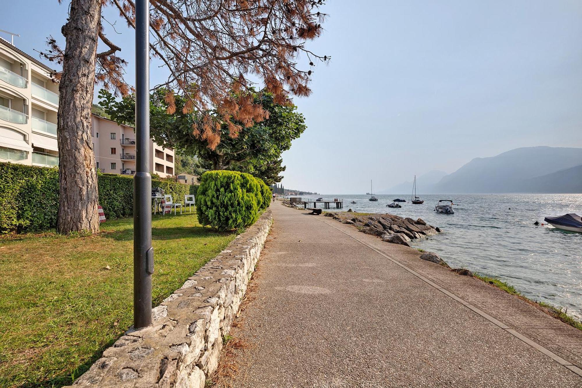 Apt Theo Val Di Sogno Garda Lake Малчезине Екстериор снимка